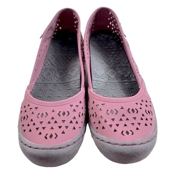 Muk Luks Rose Cut-Out Slip-On Flats Size 9 Comfortable Athleisure Shoes - Picture 2 of 7